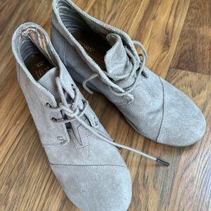 Tom’s Suede Lace-Up Ankle Boots